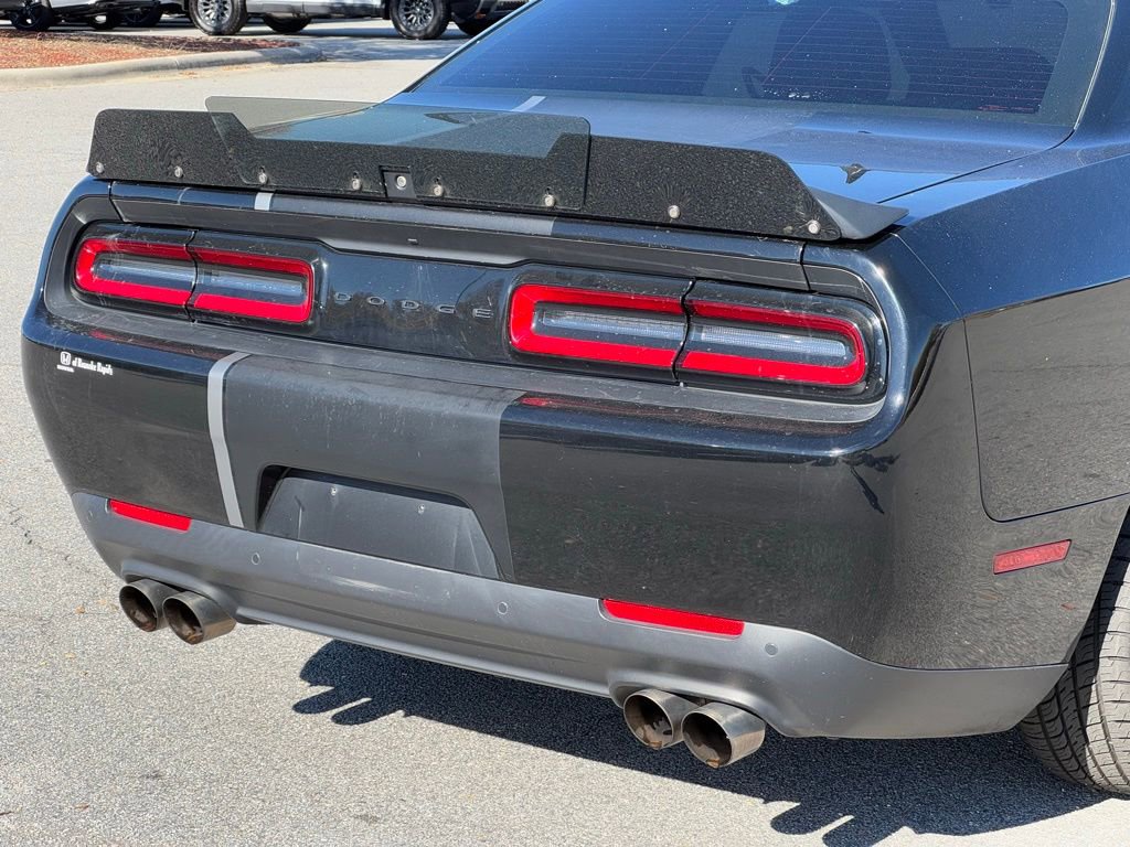 Used 2019 Dodge Challenger R/T Scat Pack w/ Stars & Stripes Edition image 35