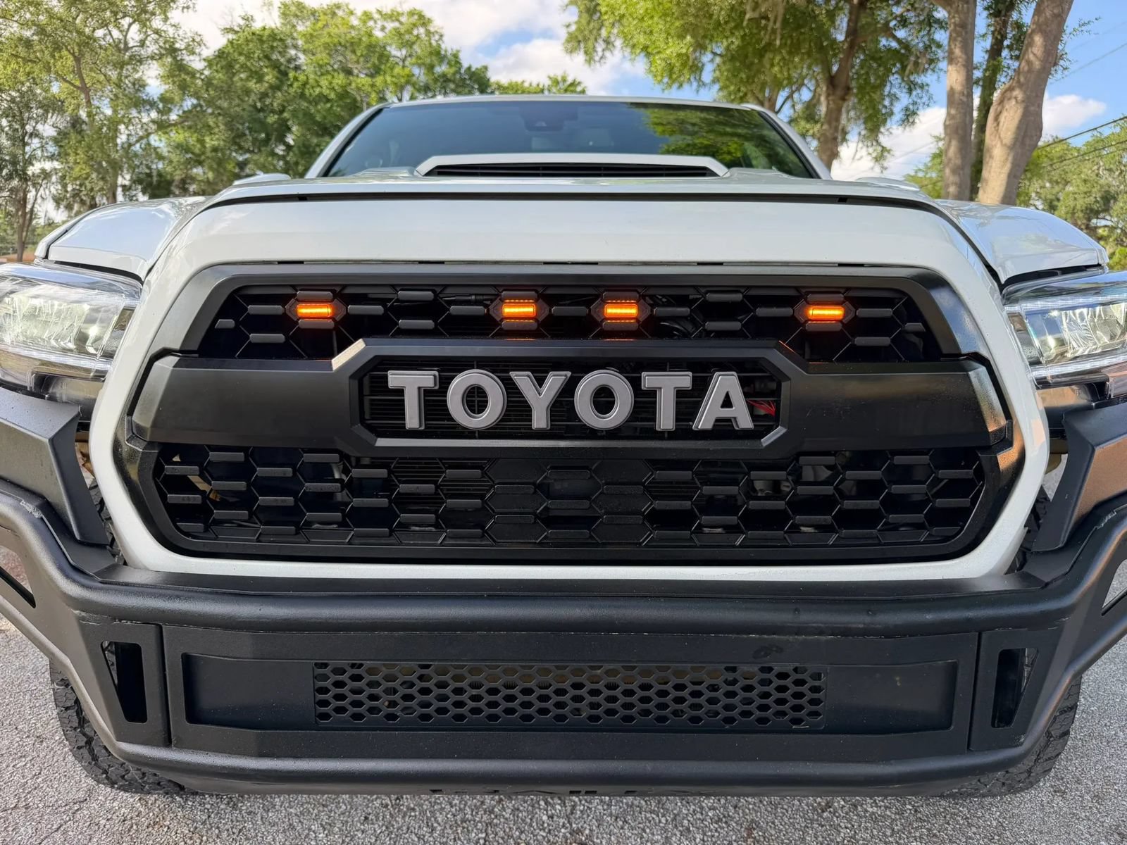Used 2019 Toyota Tacoma TRD Sport w/ Technology Package AWD/4WD image 24