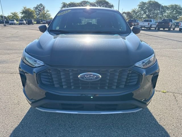Certified 2025 Ford Escape Active FWD image 11