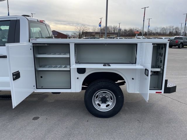 New 2026 Ford F250 XL w/ XL Chrome Package image 19