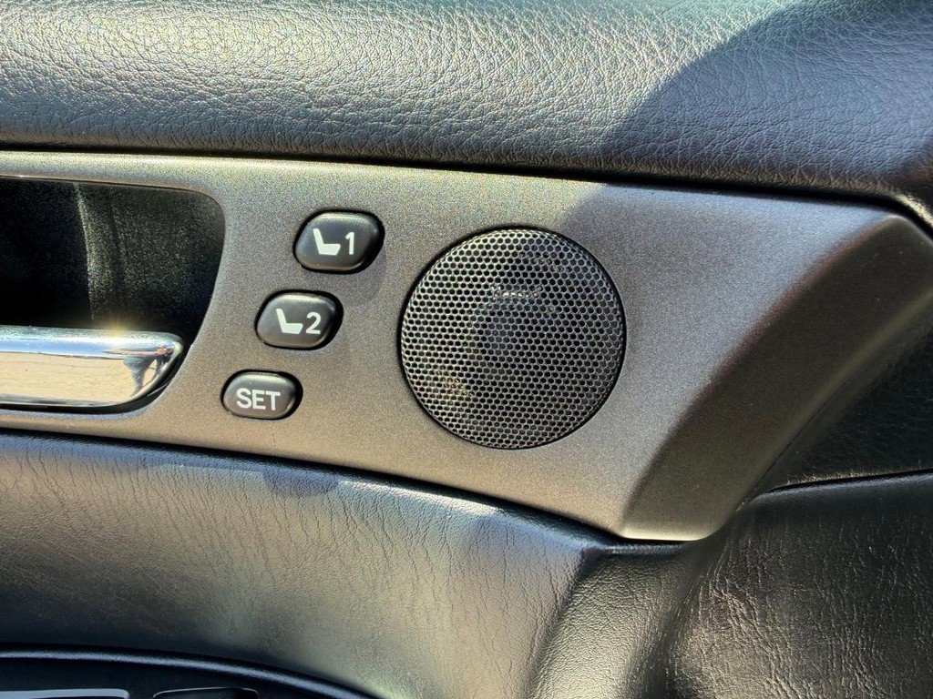 Used 2003 Lexus ES 330 FWD image 32