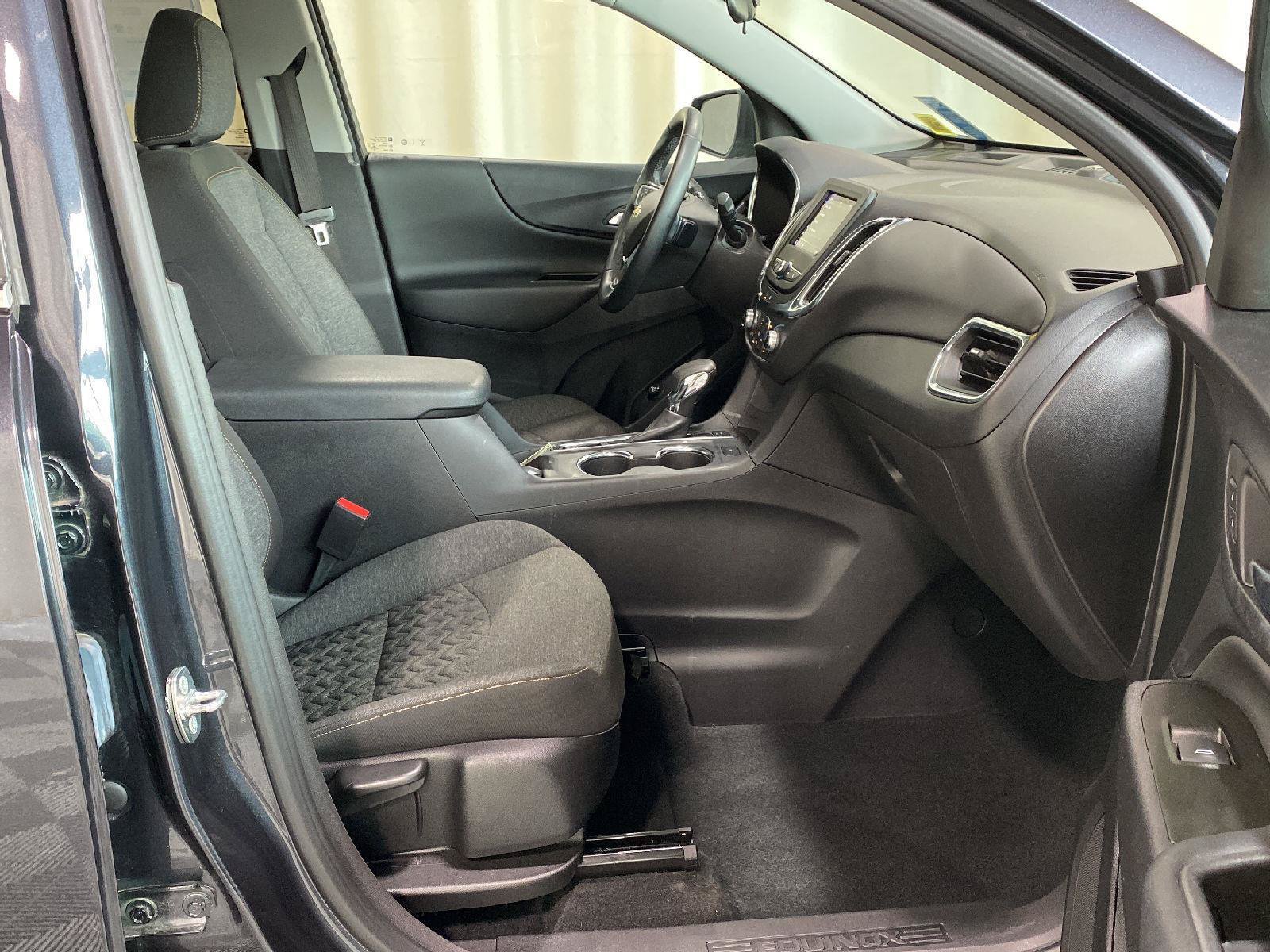 Used 2023 Chevrolet Equinox LT AWD/4WD image 6