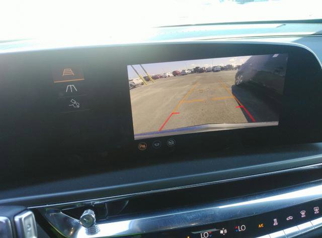 Used 2024 Cadillac Lyriq Tech image 14