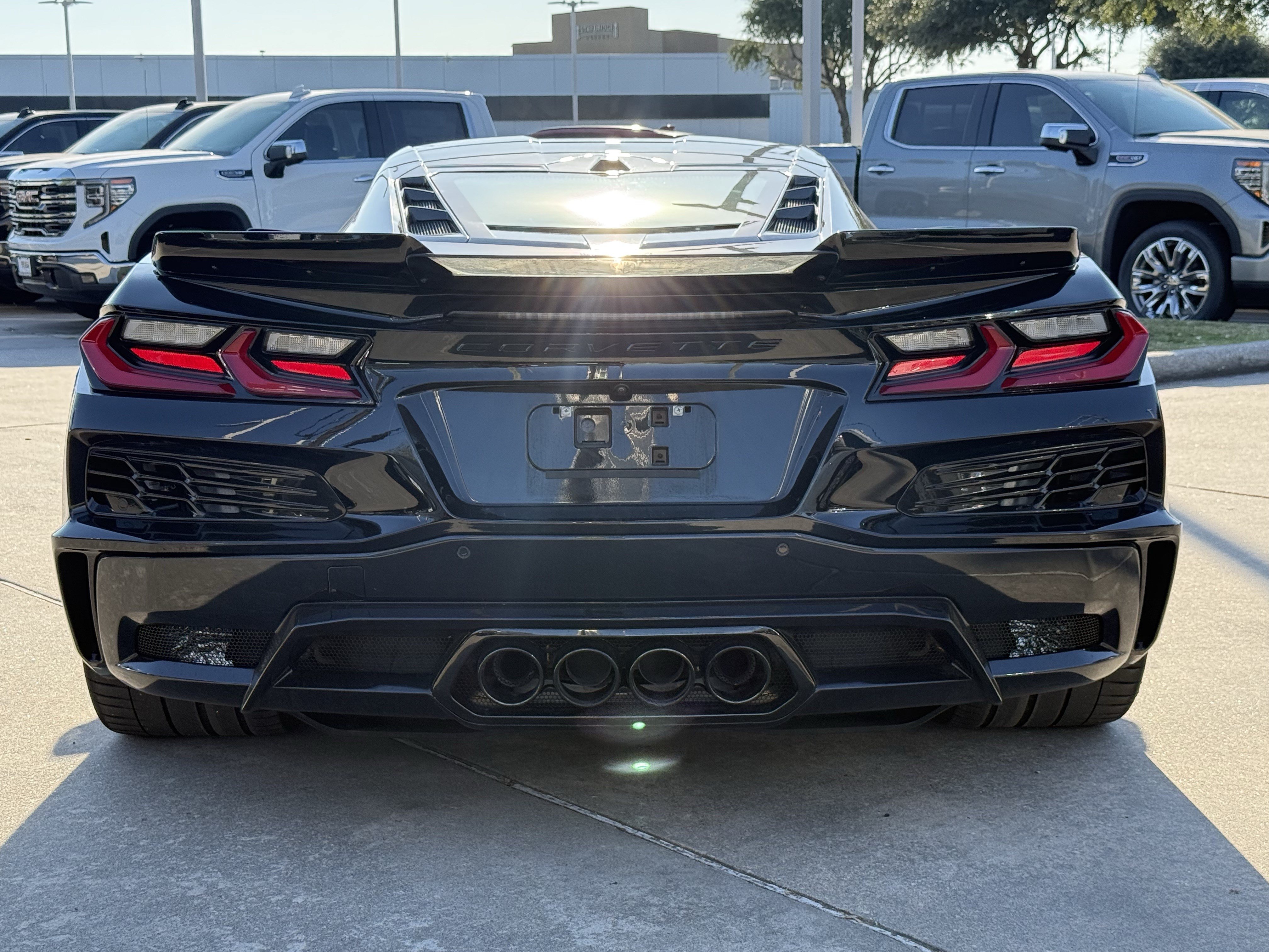 Used 2025 Chevrolet Corvette Z06 w/ Stealth Interior Trim Package RWD image 6