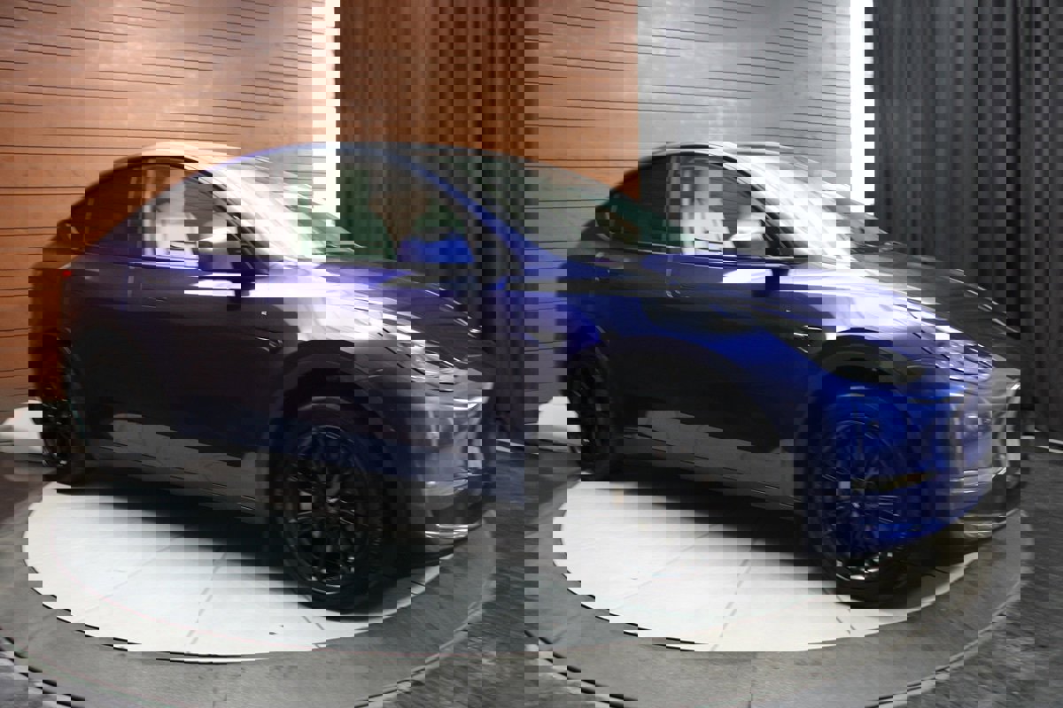 Used 2023 Tesla Model Y Long Range image 20