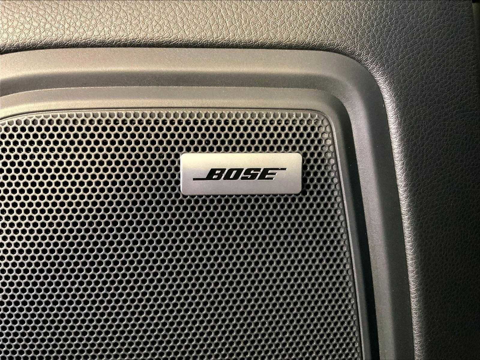 Certified 2024 Porsche Macan image 38