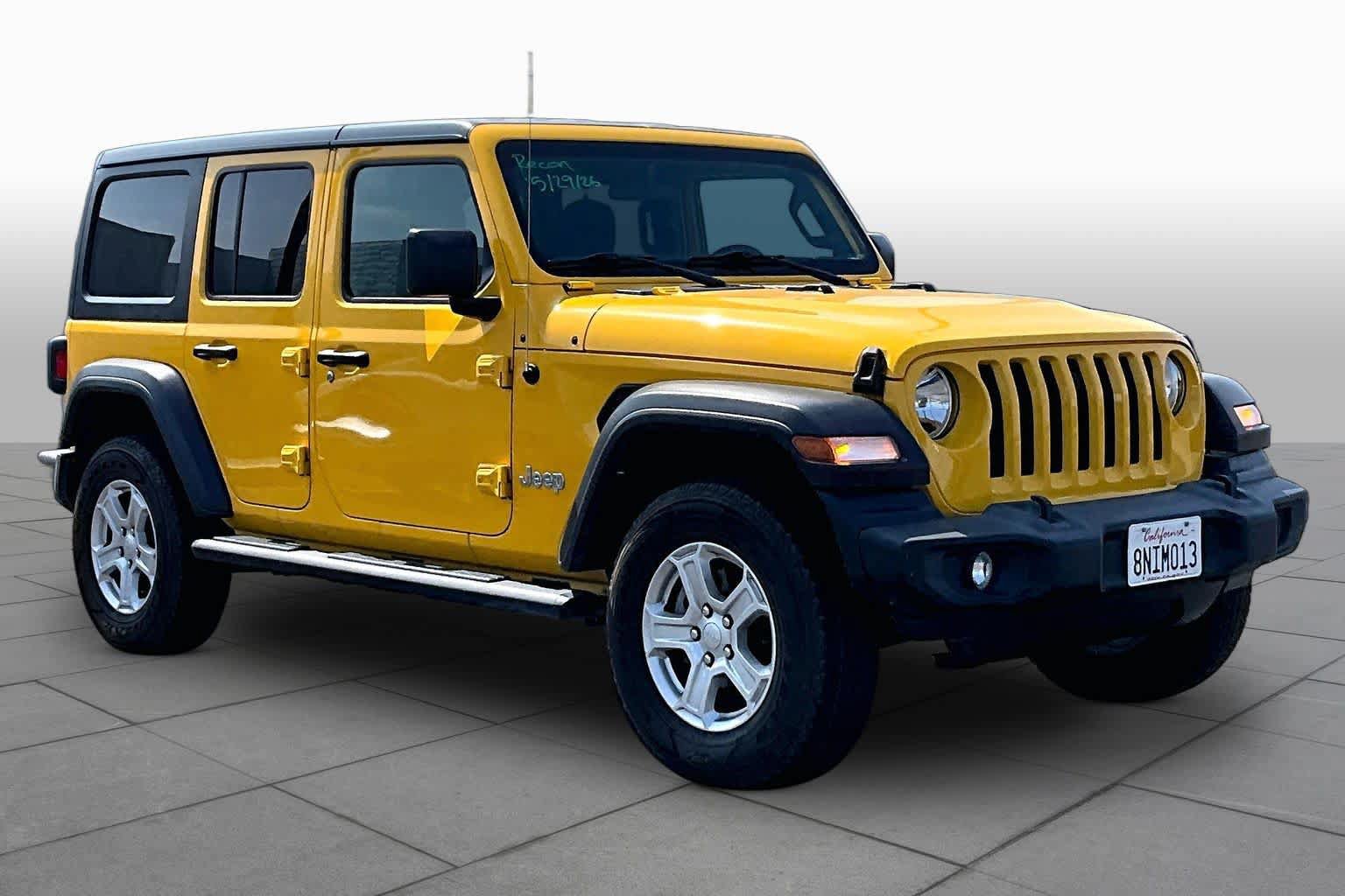 Used 2019 Jeep Wrangler Unlimited Sport S AWD/4WD image 2