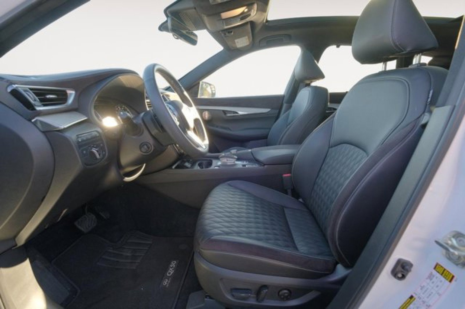 Certified 2024 INFINITI QX50 Autograph image 11