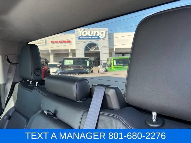 Used 2019 Chevrolet Silverado 1500 LTZ w/ LTZ Plus Package AWD/4WD image 29