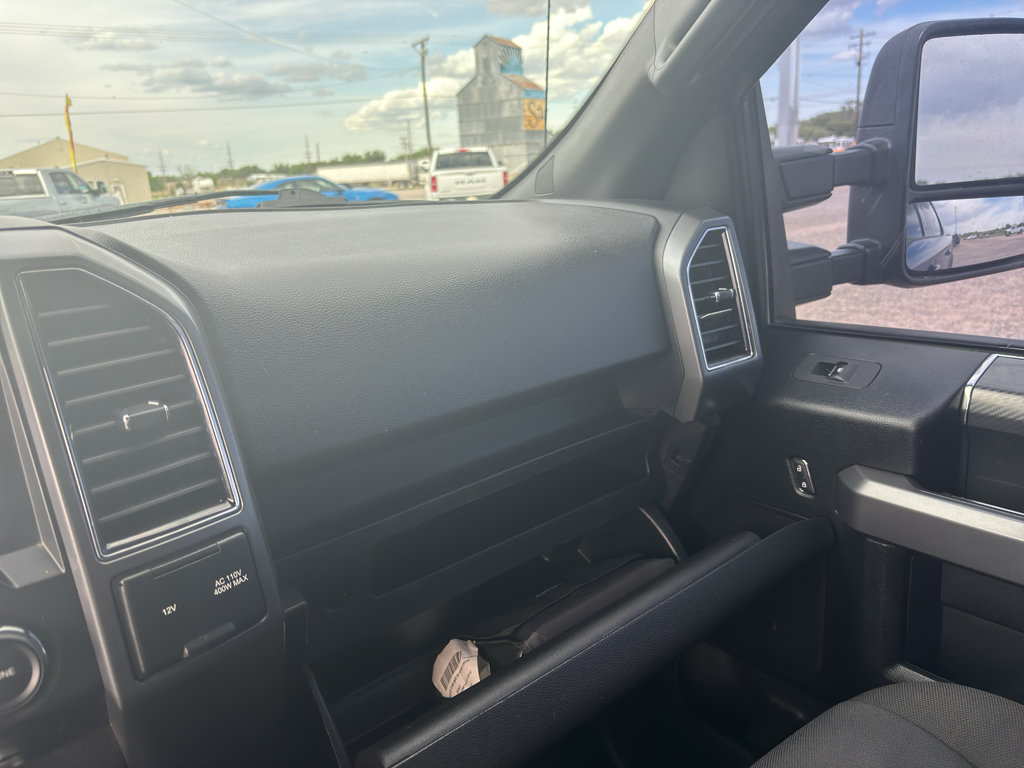 Used 2018 Ford F150 XLT w/ Equipment Group 302A Luxury AWD/4WD image 20