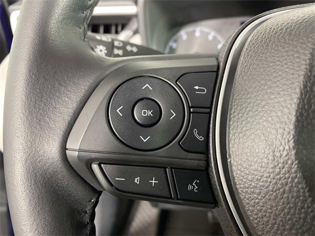 Used 2025 Toyota Corolla Cross LE image 17