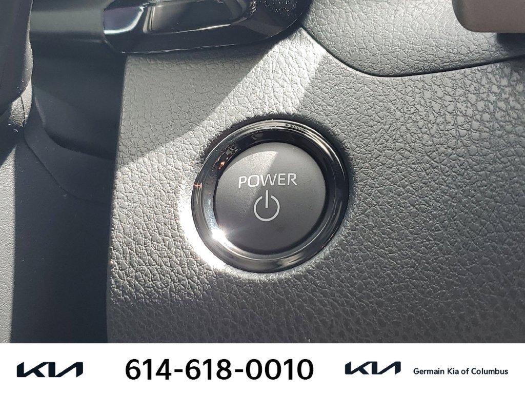 Used 2026 Toyota Camry SE FWD image 31