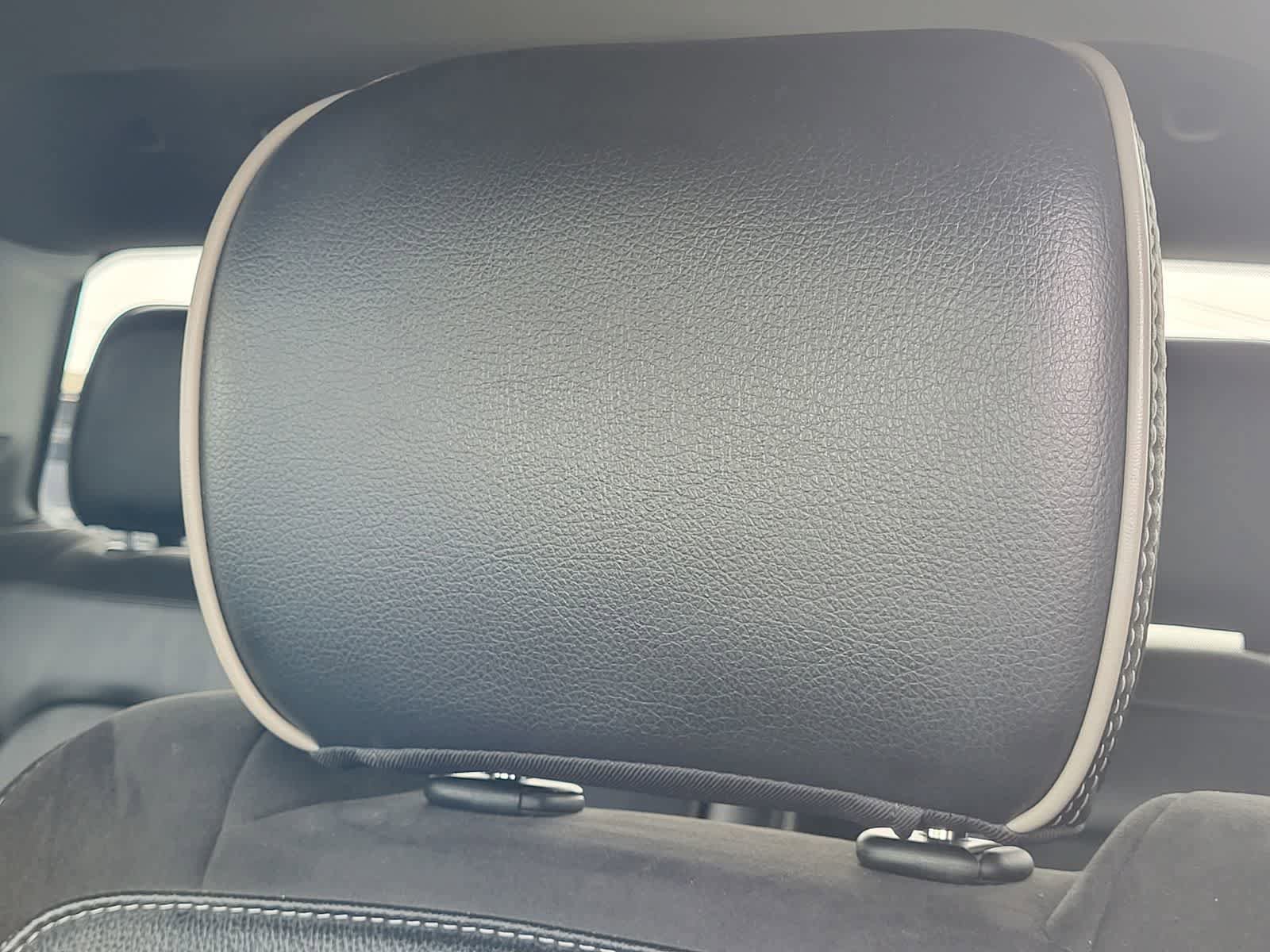 Used 2023 RAM 1500 Laramie AWD/4WD image 16
