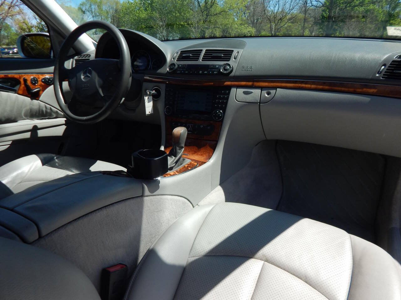 Used 2005 Mercedes-Benz E 500 4MATIC Sedan image 17