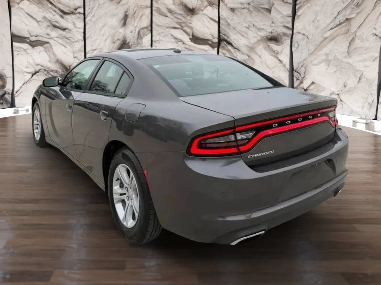 Used 2015 Dodge Charger SE w/ Popular Equipment Group RWD image 8