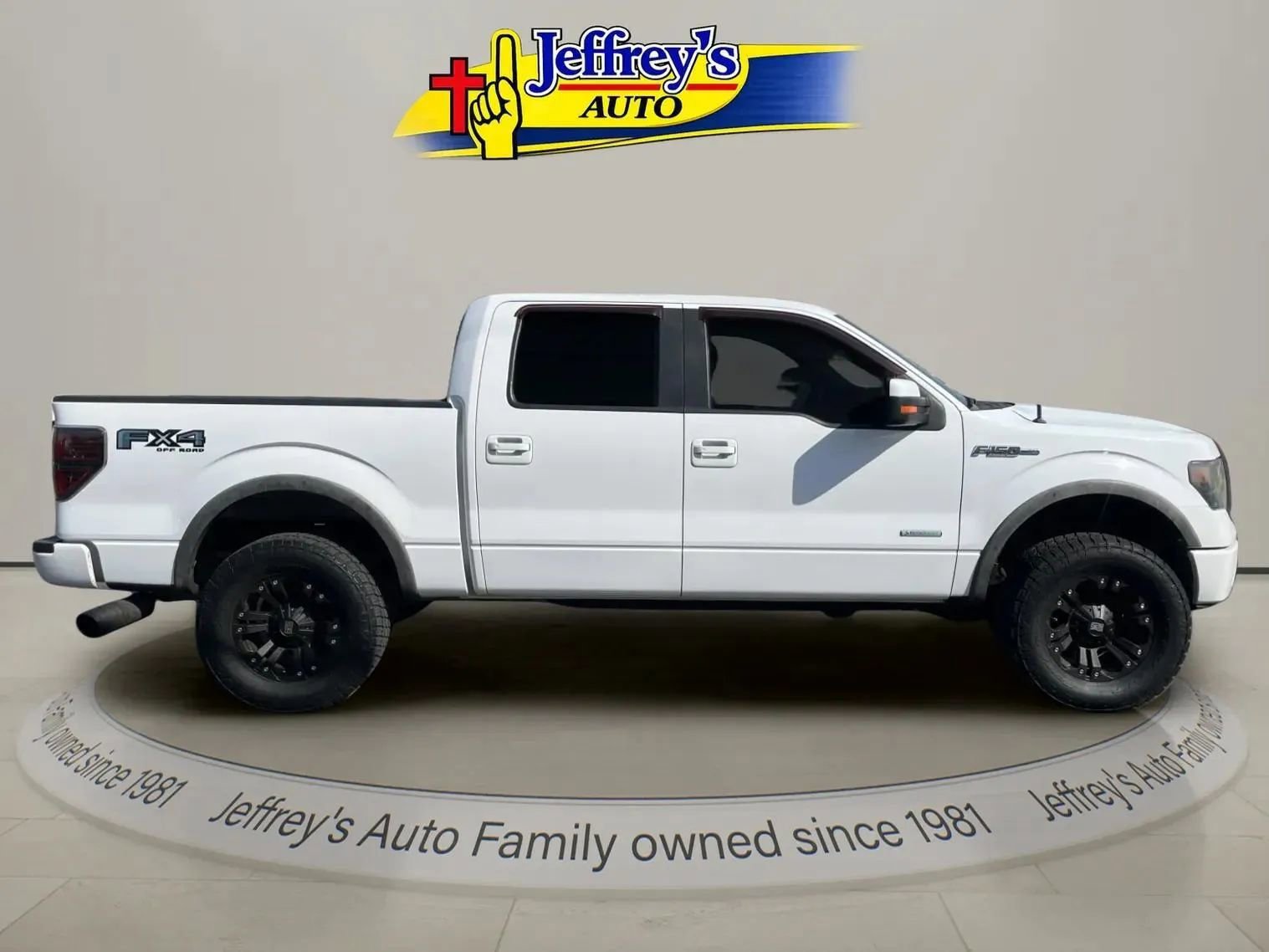 Used 2014 Ford F150 FX4 w/ Equipment Group 402A Luxury AWD/4WD image 6