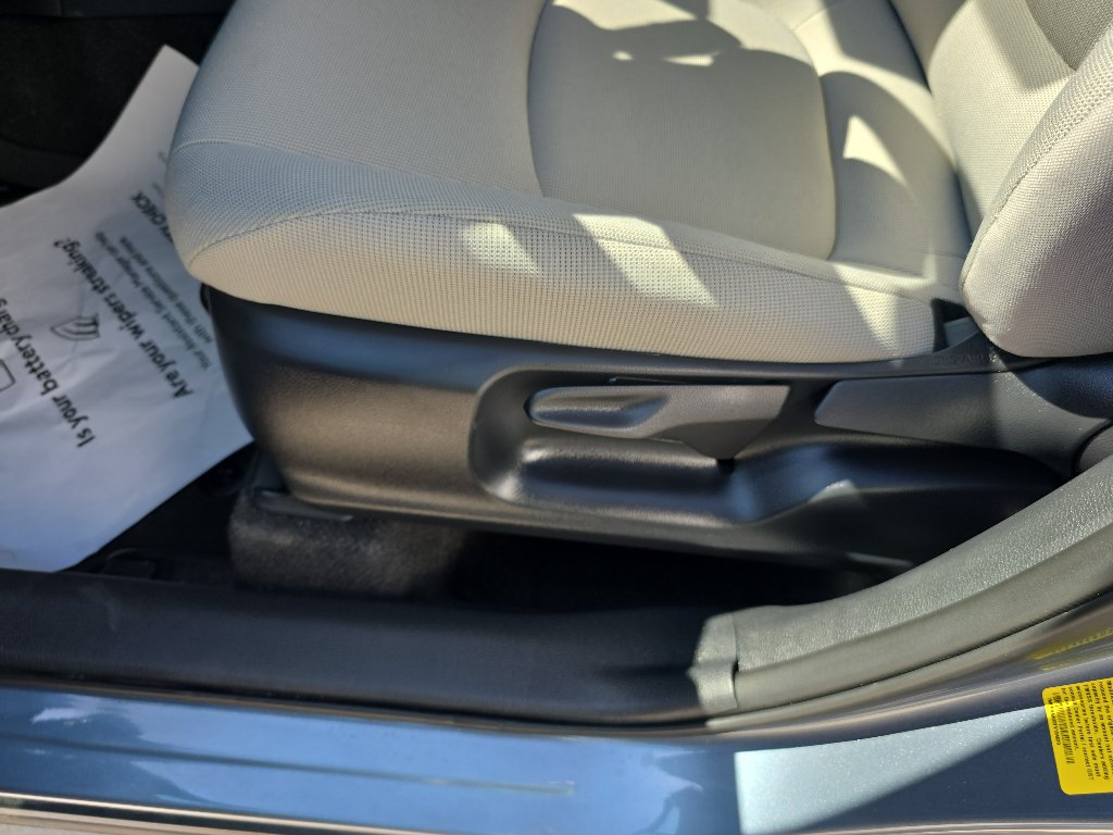 Certified 2026 Toyota Corolla Cross LE w/ Moonroof Package FWD image 13