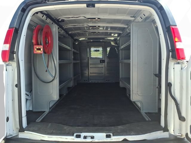 Used 2022 Chevrolet Express 3500 Extended w/ Driver Convenience Package RWD image 20