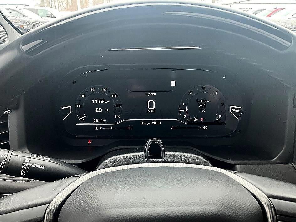 Used 2023 GMC Yukon Denali Ultimate AWD/4WD image 17