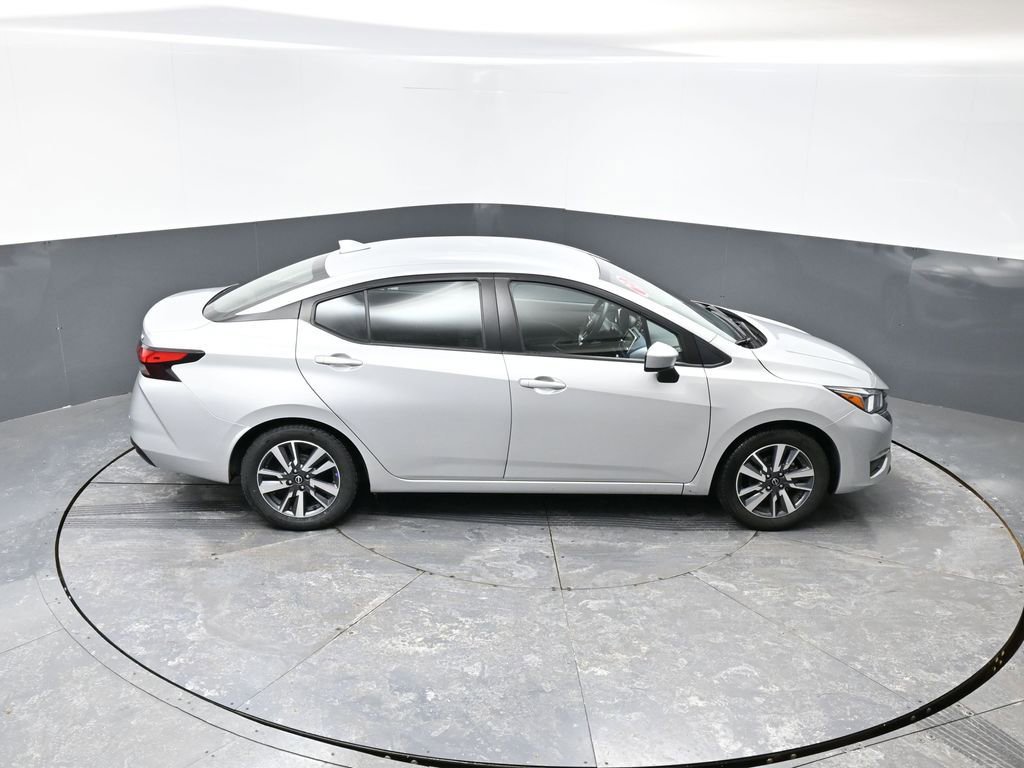 Used 2023 Nissan Versa SV image 38