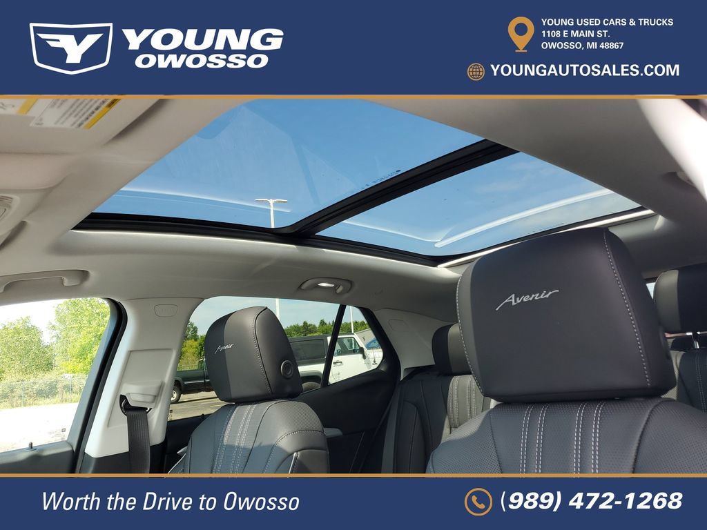 Used 2025 Buick Envision Avenir AWD/4WD image 8