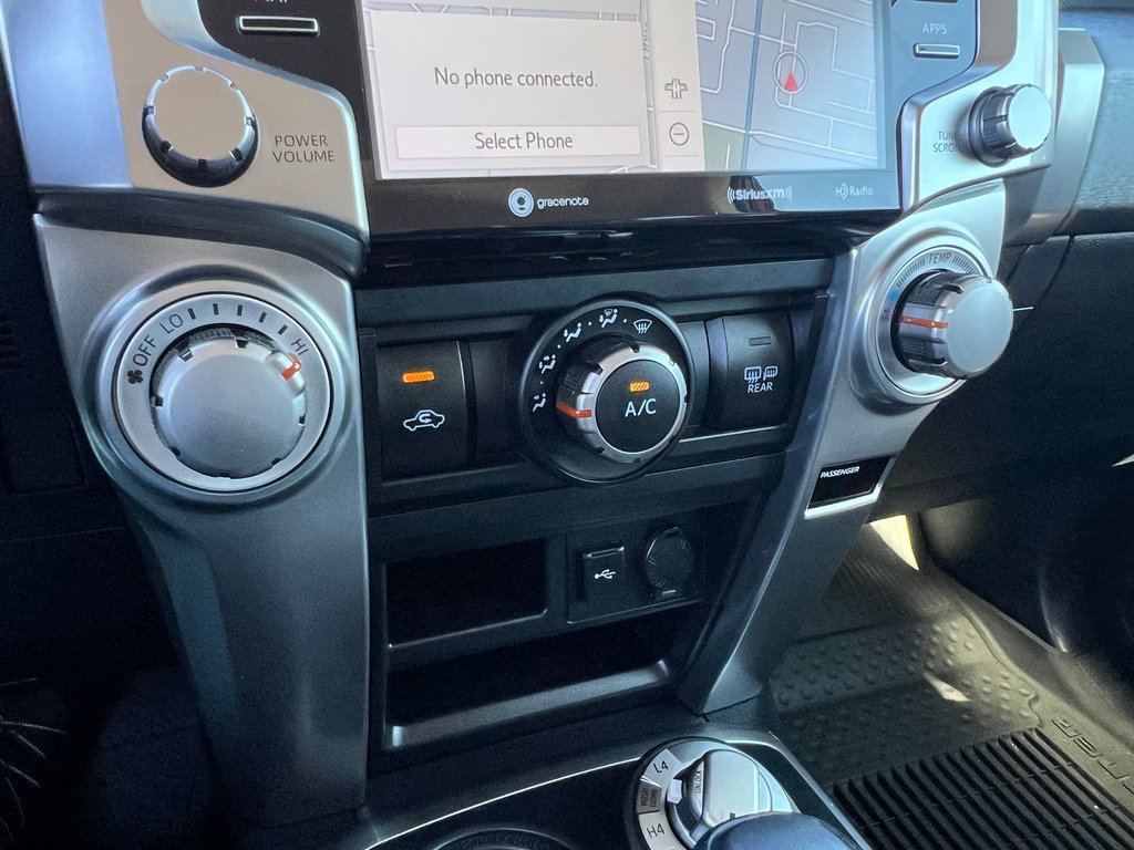 Used 2022 Toyota 4Runner SR5 Premium image 29