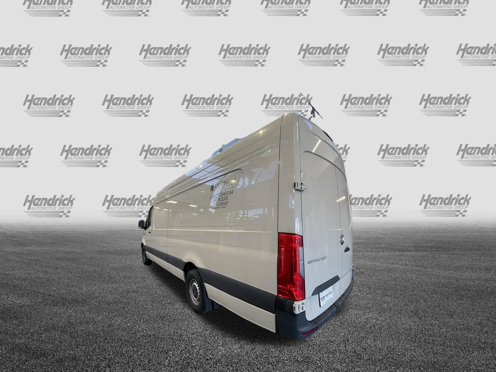 Used 2025 Mercedes-Benz Sprinter 2500 image 8