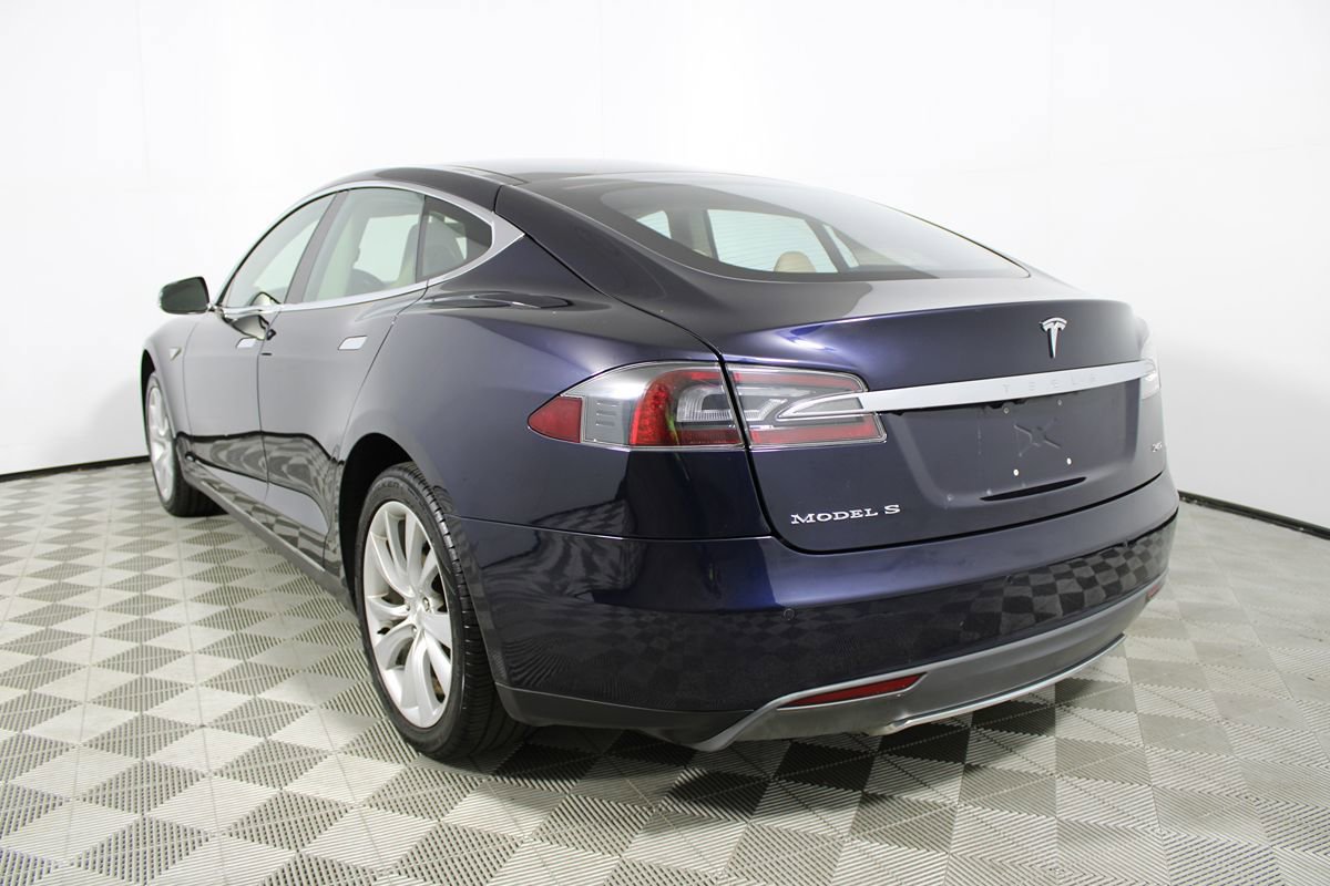 Used 2013 Tesla Model S Performance RWD image 71