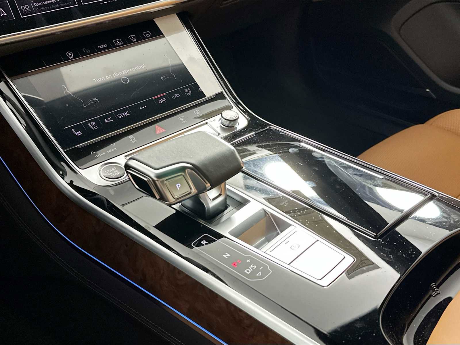 New 2025 Audi A8 L 3.0T image 16