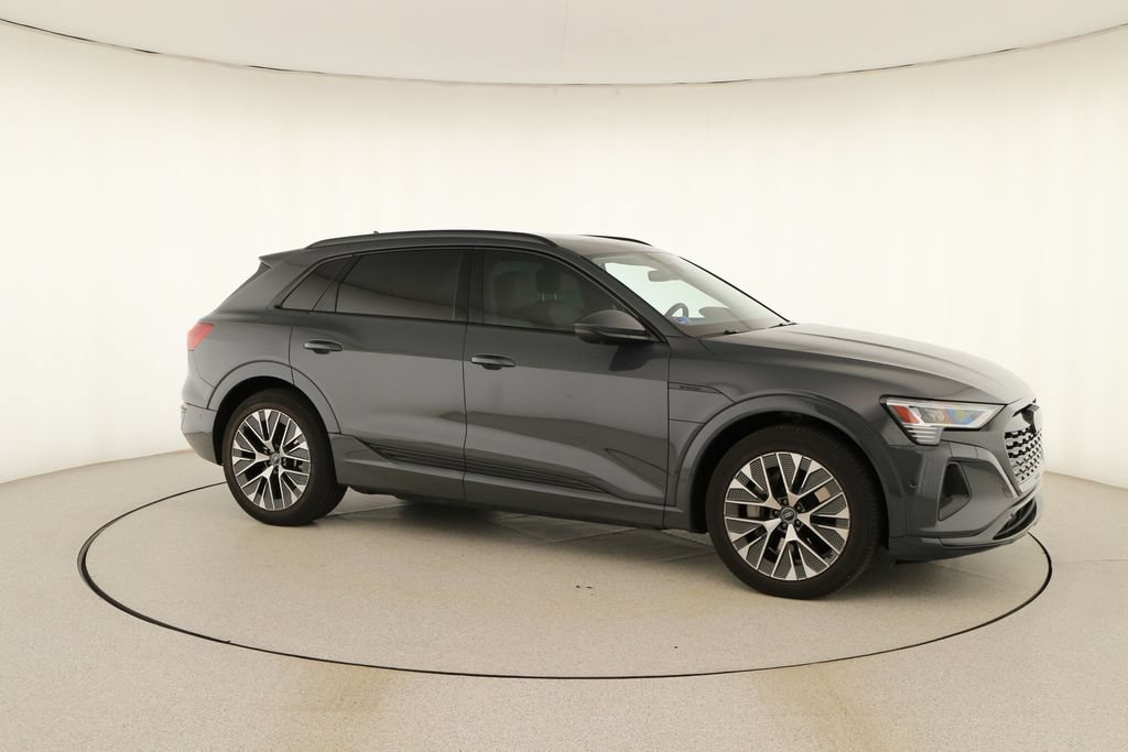 Certified 2024 Audi Q8 e-tron Premium Plus AWD/4WD image 9