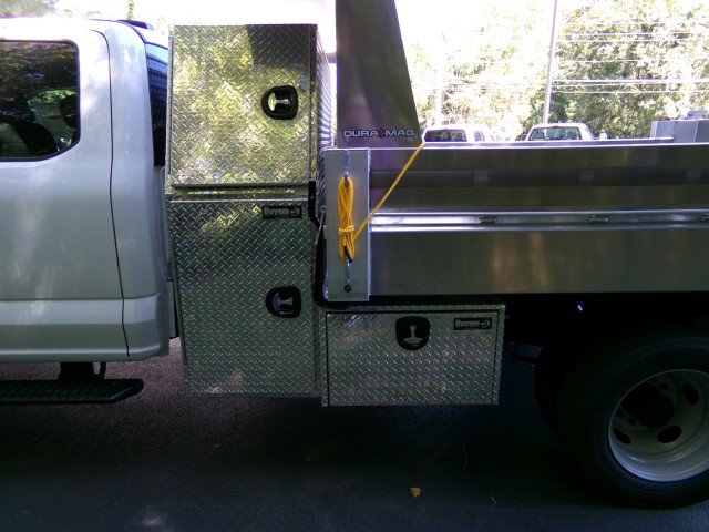 New 2025 Ford F450 XL w/ XL Chrome Package image 7