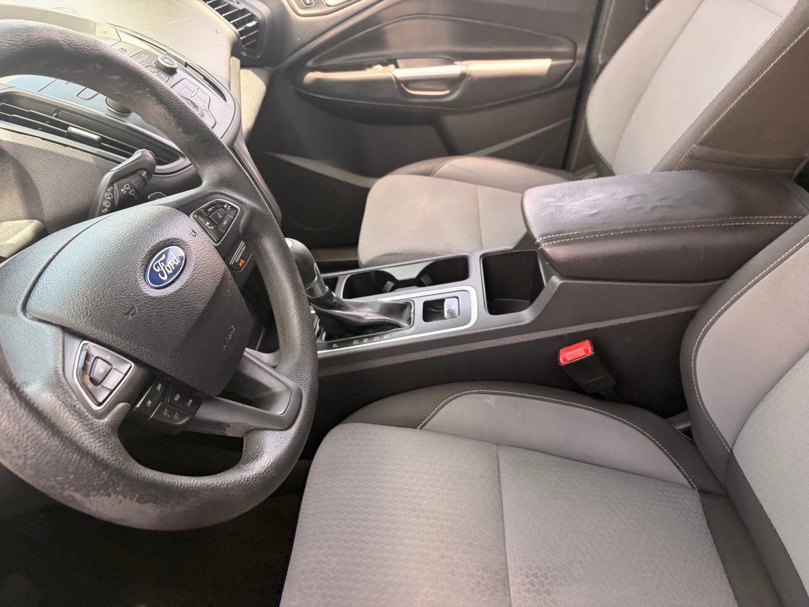 Used 2017 Ford Escape SE FWD image 17