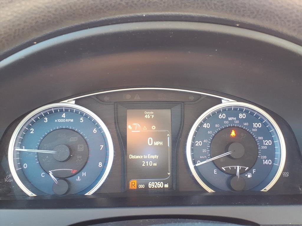 Used 2017 Toyota Camry LE image 21