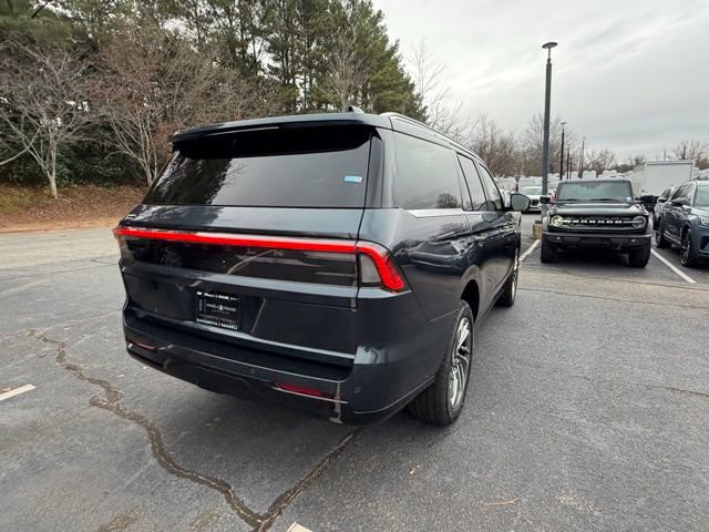 New 2025 Lincoln Navigator Reserve image 7