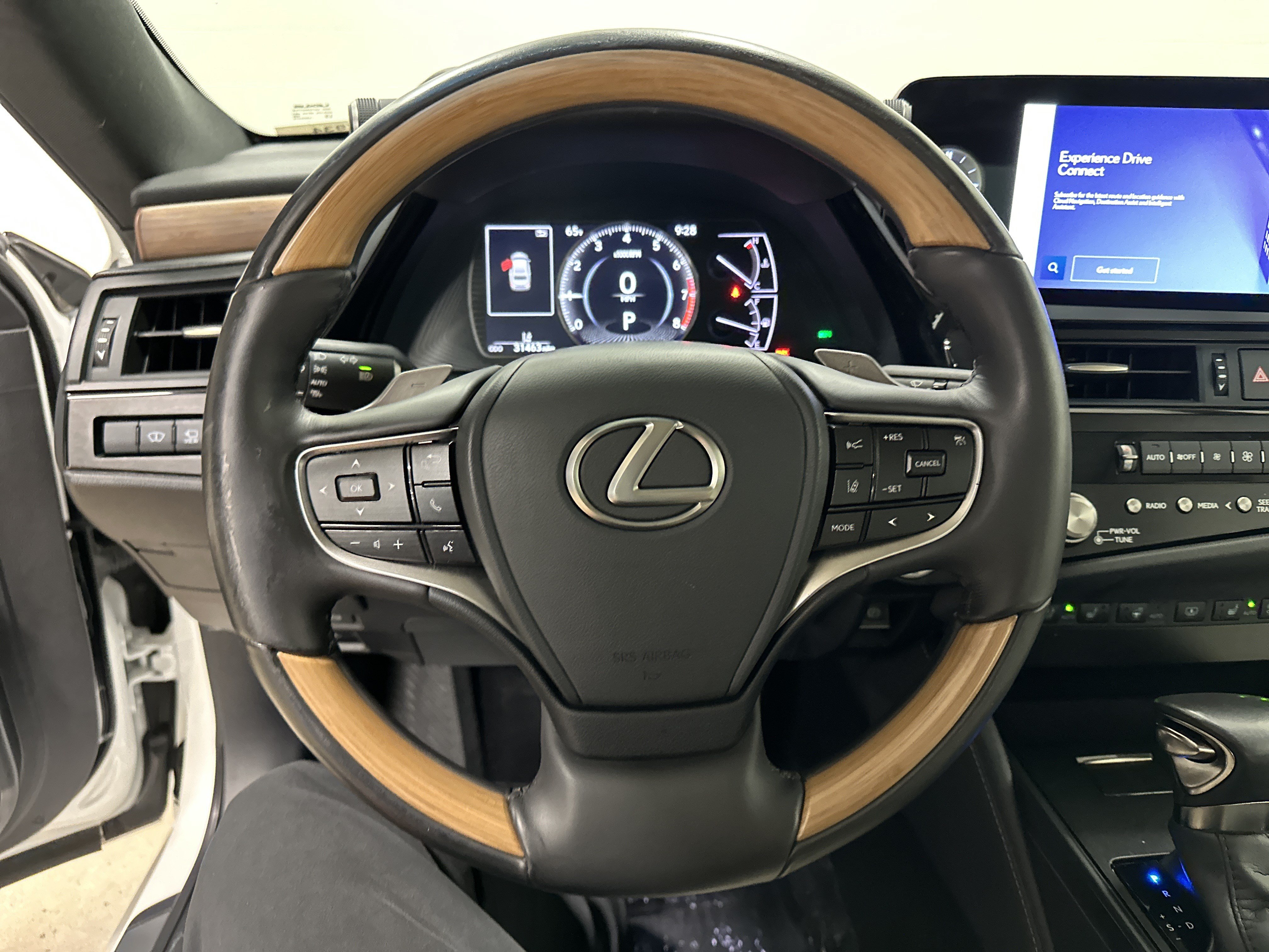 Certified 2024 Lexus ES 350 Ultra Luxury FWD image 18