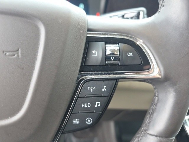 Used 2022 Lincoln Navigator Reserve image 14