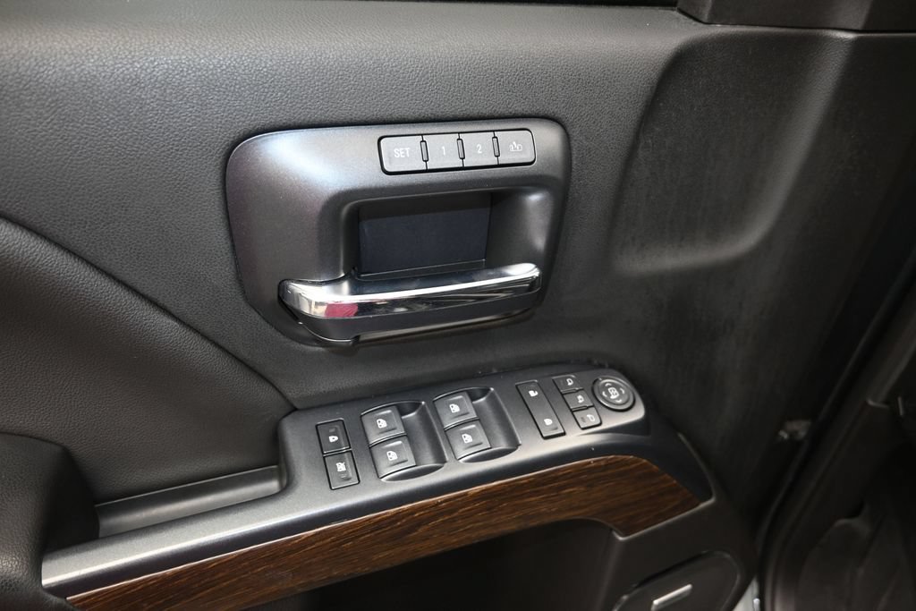 Used 2018 GMC Sierra 3500 Denali w/ Duramax Plus Package AWD/4WD image 11