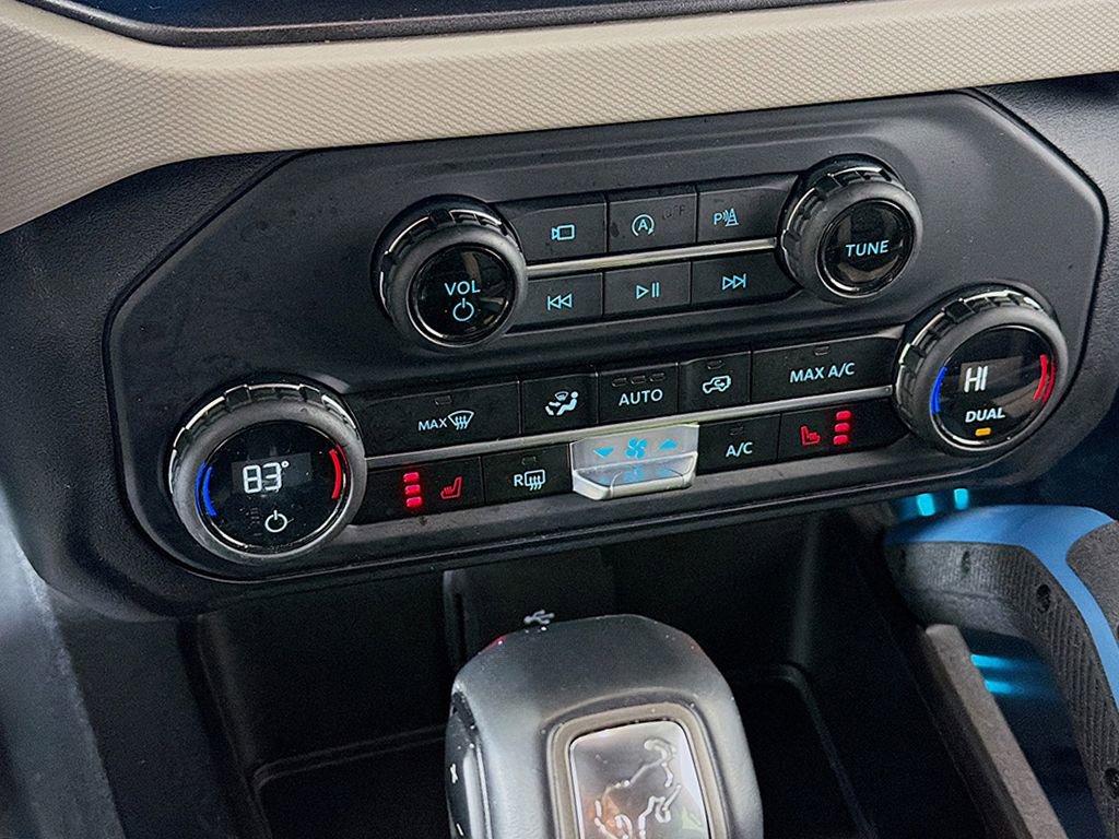 Used 2023 Ford Bronco Wildtrak image 37