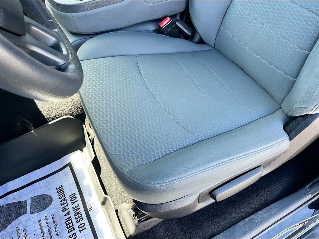 Used 2014 RAM 1500 Express RWD image 17