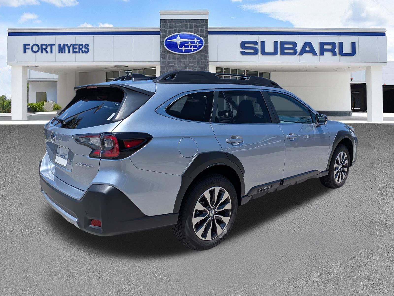 Certified 2025 Subaru Outback Limited AWD/4WD image 4