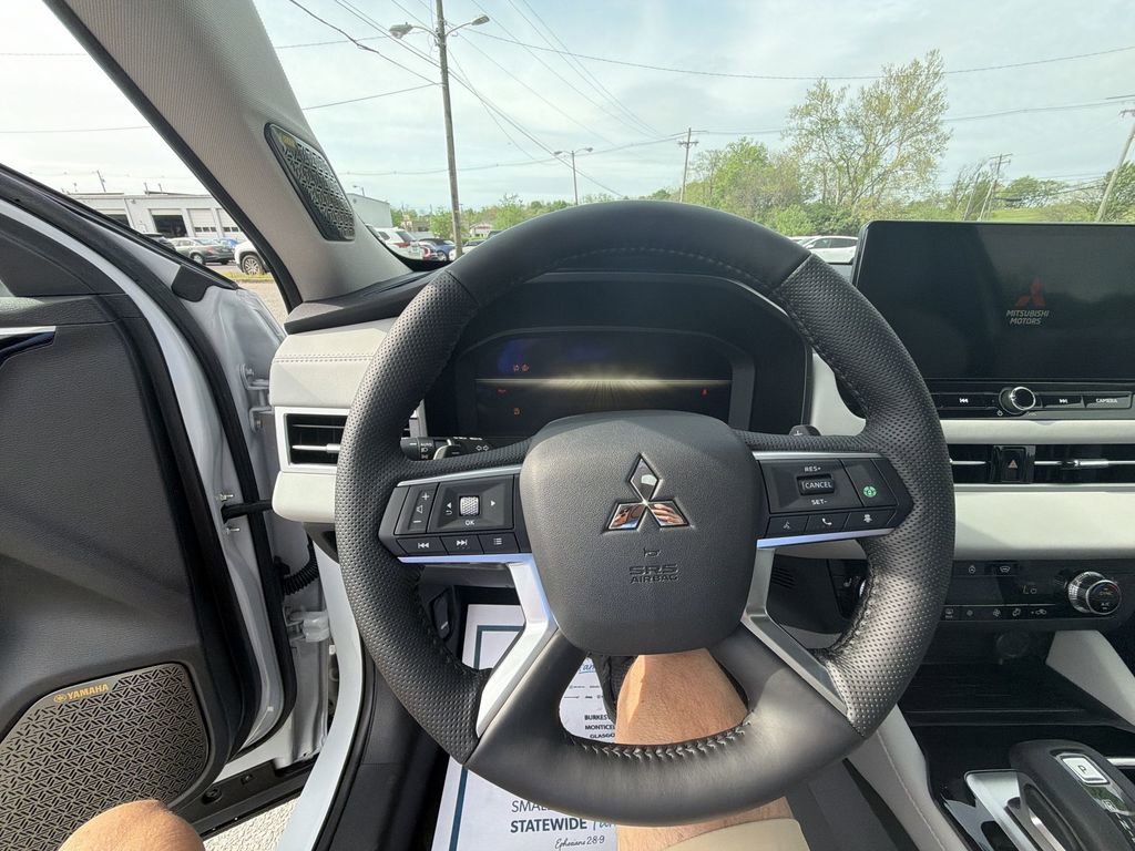 New 2026 Mitsubishi Outlander SE AWD/4WD image 14