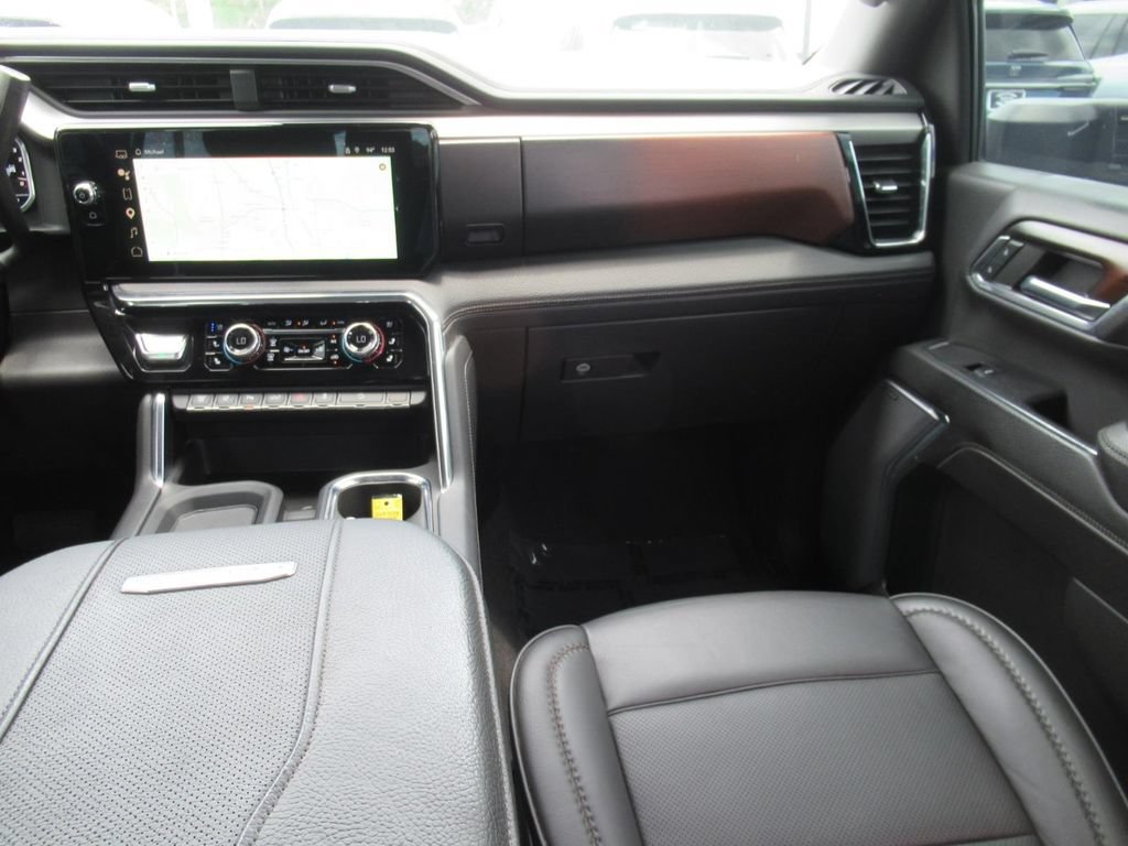 Used 2024 GMC Sierra 2500 Denali w/ Denali Reserve Package AWD/4WD image 14