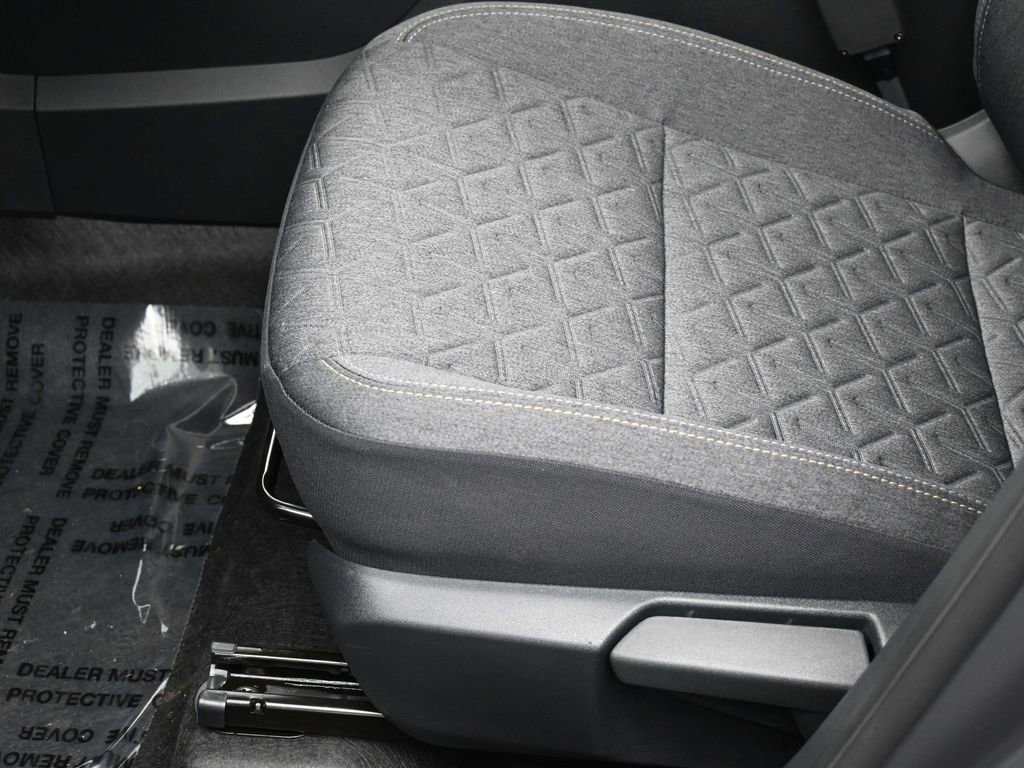 New 2026 Nissan Kicks SV w/ SV Premium Package AWD/4WD image 16