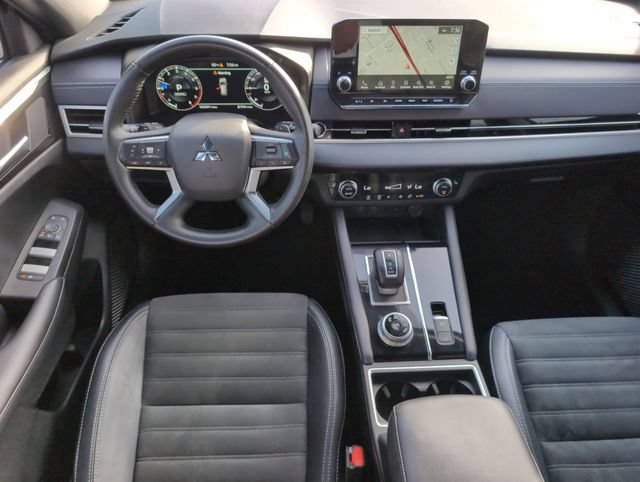 Used 2024 Mitsubishi Outlander SE Black Edition FWD image 27