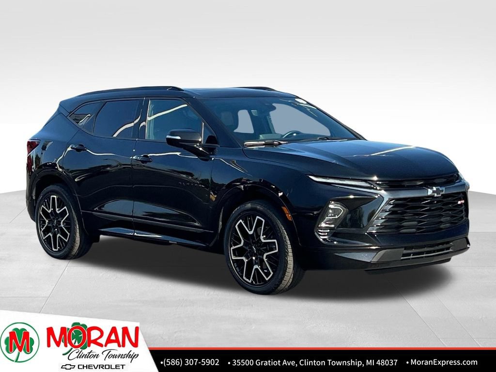 Certified 2025 Chevrolet Blazer RS w/ Driver Confidence II Package AWD/4WD image 9