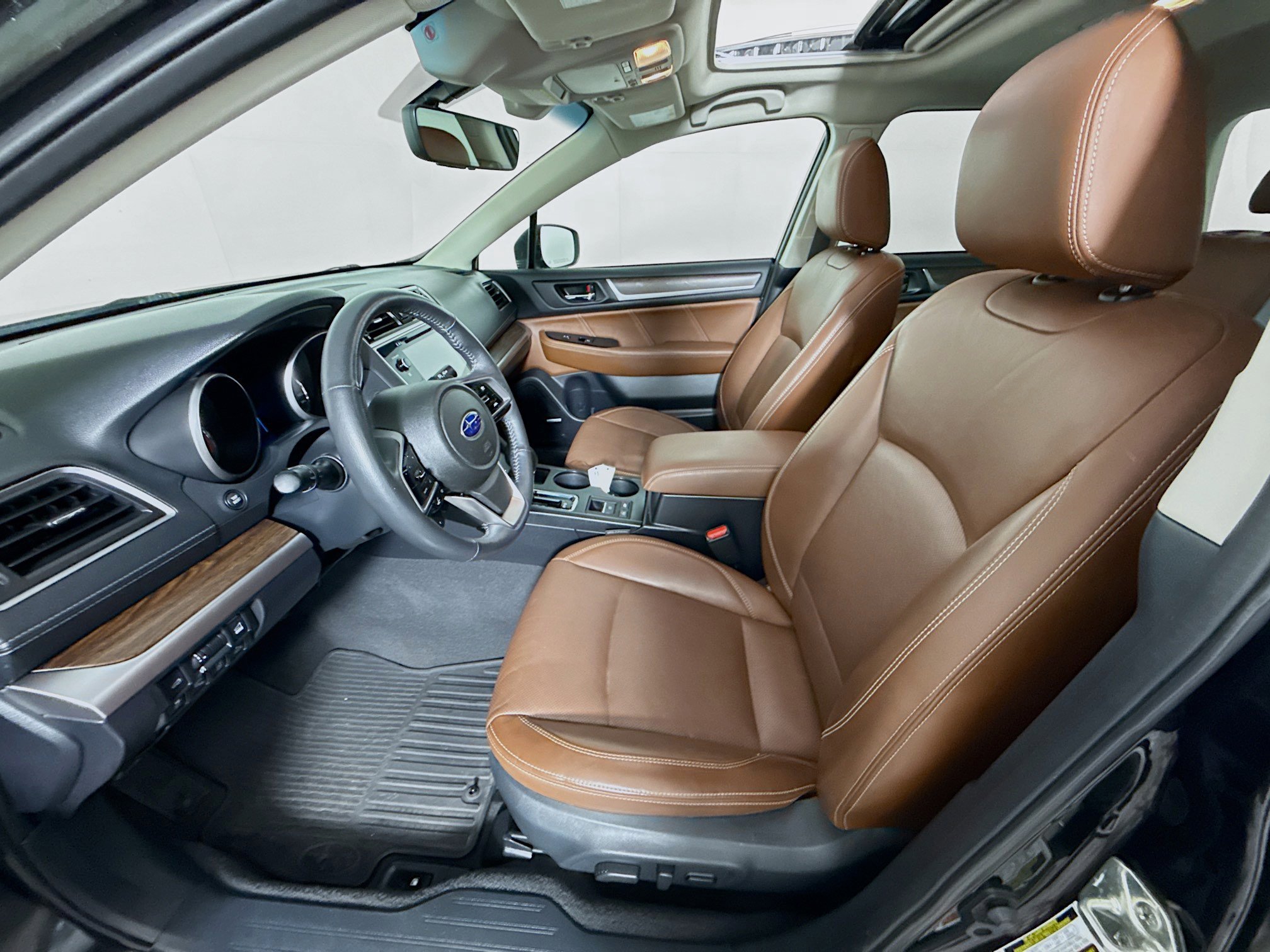 Used 2018 Subaru Outback 2.5i Touring image 11