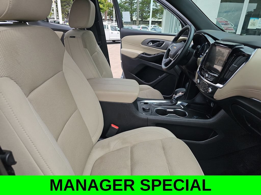 Used 2023 Chevrolet Traverse LT w/ LPO, Cargo Package AWD/4WD image 10