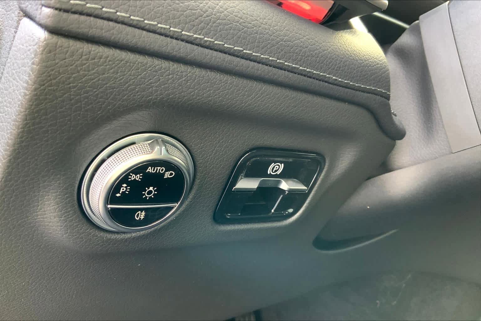 Used 2023 Mercedes-Benz EQS 580 4MATIC Sedan image 14