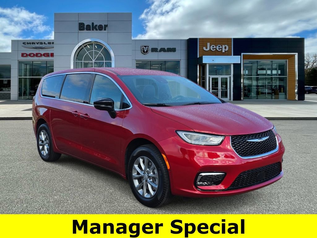 New 2026 Chrysler Pacifica Select image 1