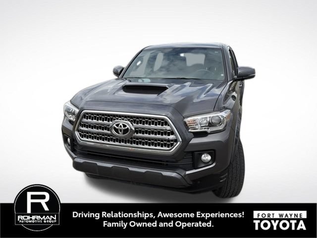Used 2017 Toyota Tacoma TRD Sport w/ Tow Package (A/T) AWD/4WD image 1